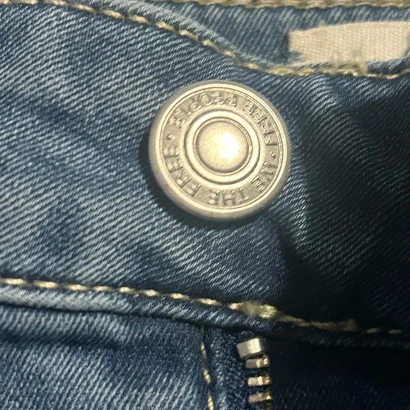 We The Free Jeans 29 Womens Light Wash High Rise Flare Bell
Bottom Size 25 - Picture 3 of 13